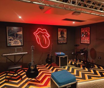 Smart Apartment - Photo 1