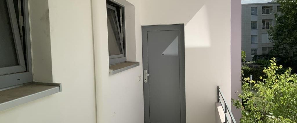 Kartons packen und in unsere renovierte 2,5 Zimmer Wohnung einziehen - Photo 1
