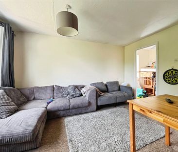 Wesley Drive, Egham, Surrey, TW20 9JA - Photo 3