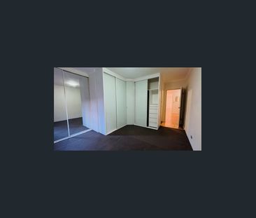 Spacious Apartment Plus Study - Photo 5