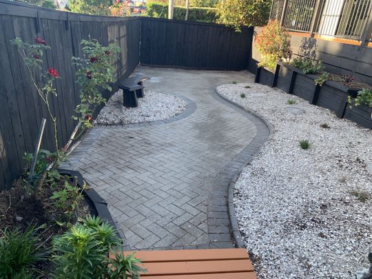 2 Bedroom 2 Bathroom Home - Photo 1