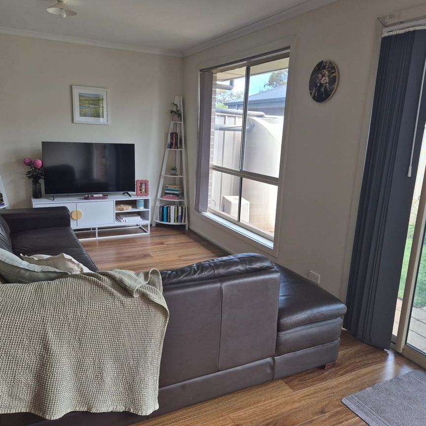 Well-Maintained Courtyard Rental – 33 Railway Crescent, Evanston - Please Apply via Real estate.com, Inspection times will be added. - Photo 1