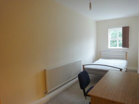 Large 6 Bed Apartment just off Devonshire Green & West Street - Photo 5