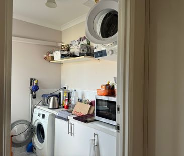 Westminster - Photo 1