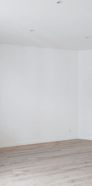 Appartement à louer - REIMS GARE - Photo 1