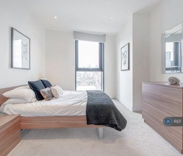 3 bedroom flat to rent - Photo 1