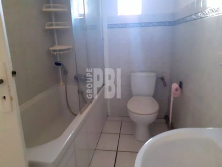 Location Appartement 4 pièces 89m² LA GARDE 83130 - Photo 4