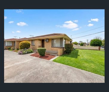 Cosy 3-Bedroom Home in a Convenient Location - Photo 1