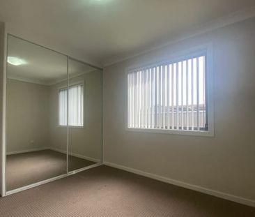 Modern 2-Bedroom Granny Flat in Prime St Marys Location - Photo 3
