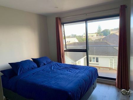 Rent this Lovely Home in Sandringham - Photo 5