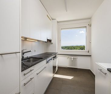 Moderne Wohnung im Hochhaus - Foto 6