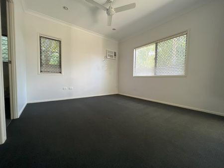 Perfect for the Small Family - Photo 4