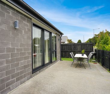 Seamless IndoorÃ¢Â€Â“Outdoor Living - Photo 2