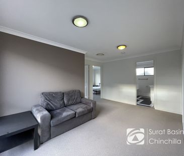 FULLY FURNISHED TOWNHOUSE - Photo 1