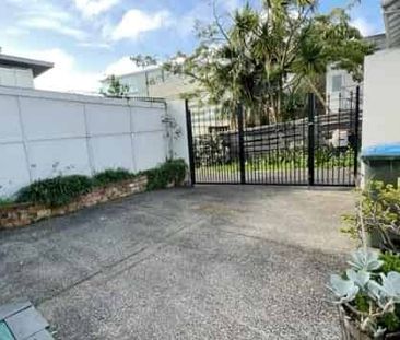 Fantastic Location - Photo 5