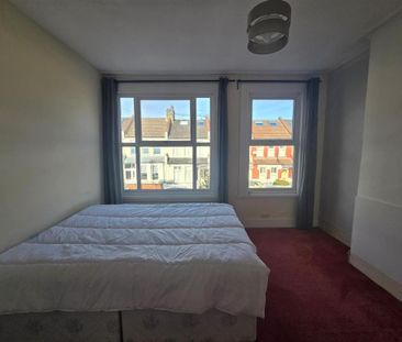 4 bedroom terraced house to rent - Photo 1