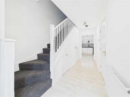 4 bedroom Town house to rent - Photo 4