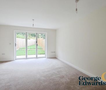 2 bedroom semi-detached house to rent - Photo 1
