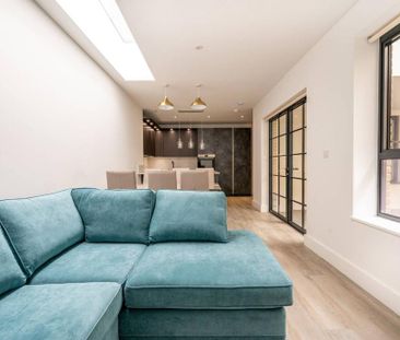 3 bedroom flat to rent - Photo 1