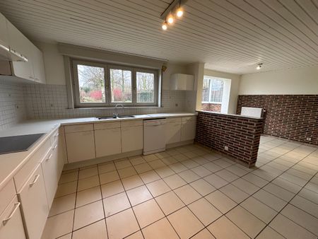 Woning met 4 slaapkamers en grote tuin - Foto 2