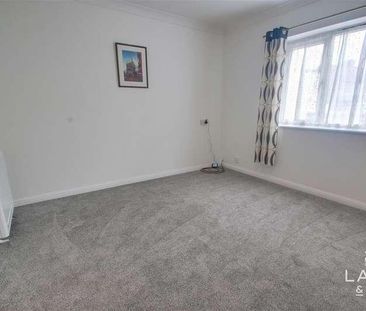 Old Road, Clacton-on-sea, CO15 - Photo 5