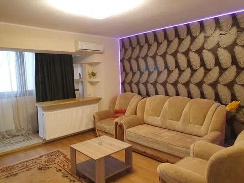 Apartament cu 1 camera, decomandat, zona Tatarasi - Fotografie 1