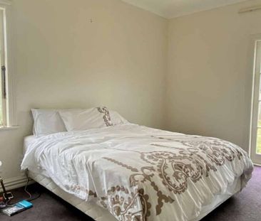 THREE BEDROOMS - FEILDING - Photo 1