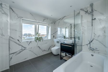 3 bedroom penthouse to rent - Photo 2