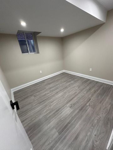 For Lease - 16 Edworthy Gardens Unit# Bsmt, Hamilton, Ontario - Photo 5