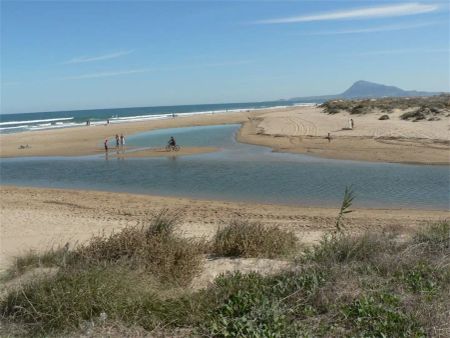 Piso de alquiler en Oliva Nova - Photo 3