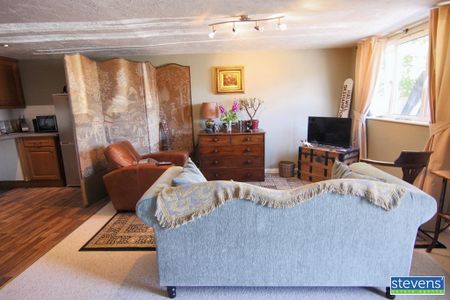 2 bedroom terraced house to rent - Photo 2