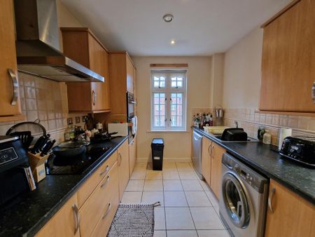2 bedroom apartment to rent - Photo 4