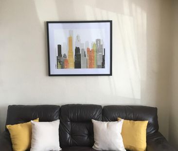 3 Bed Semi-Detached House, Hillfield Avenue, NW9 - Photo 3