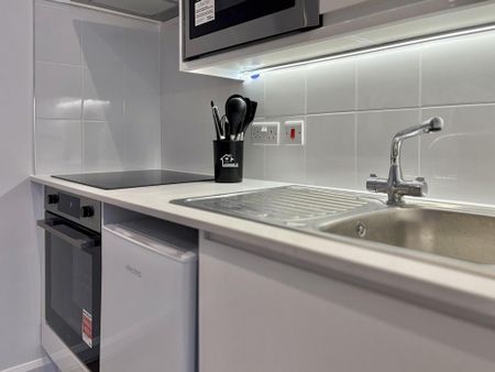 1 bedroom flat to rent - Photo 3