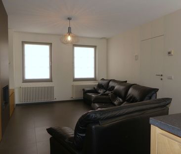 Prachtig afgewerkt appartement met groot en zonnig terras - Photo 3