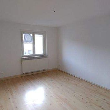 Helle 3-Zimmer-Wohnung im 1. OG – sofort frei - Photo 1