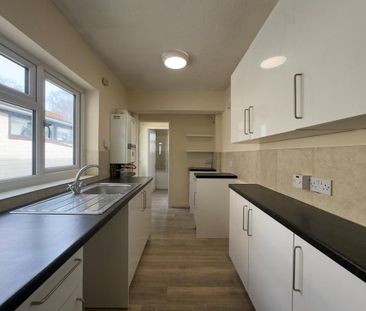 2 bedroom terraced house to rent - Photo 5