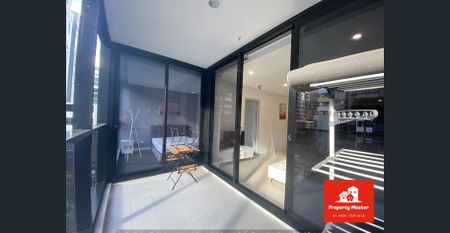 Nearly new One-Bedroom luxury Apartment full furnished and appliances - Photo 5