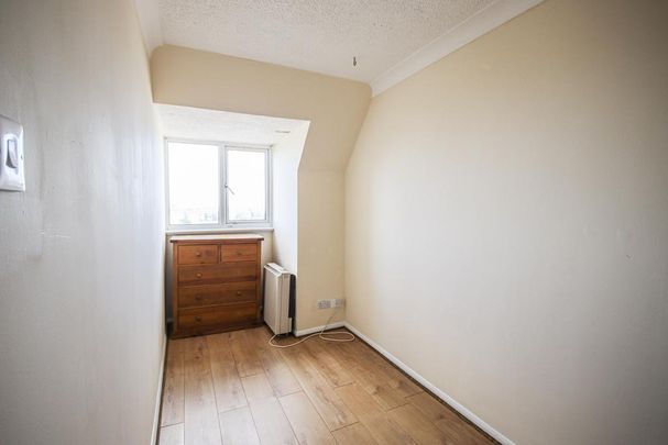 3 bedroom flat to rent - Photo 1