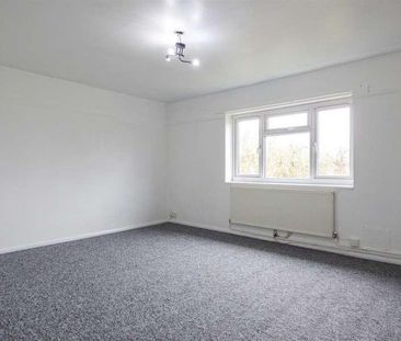 Daiglen Drive, South Ockendon, RM15 - Photo 2