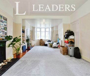 3 bedroom house to rent Clough Avenue, Sale, M33 - Photo 1