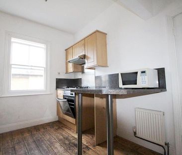 2 bedroom apartment to rent Hove, BN3 - Photo 5