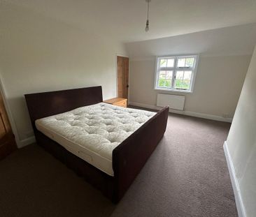 2 bedroom cottage to rent - Photo 2