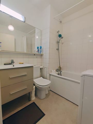 Location Appartement 2 pièces 50m² MERIGNAC 33700 - Photo 3