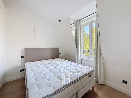 Appartement • La Plaine des Sablons - Photo 2