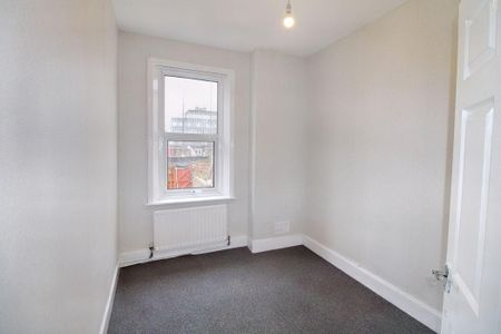 3 bed upper flat to rent in NE6 - Photo 5