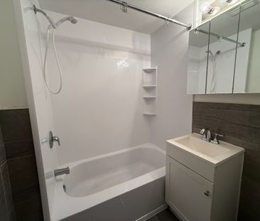 490 Ch. du Bord-du-Lac-Lakeshore, apt. 12 - Photo 5