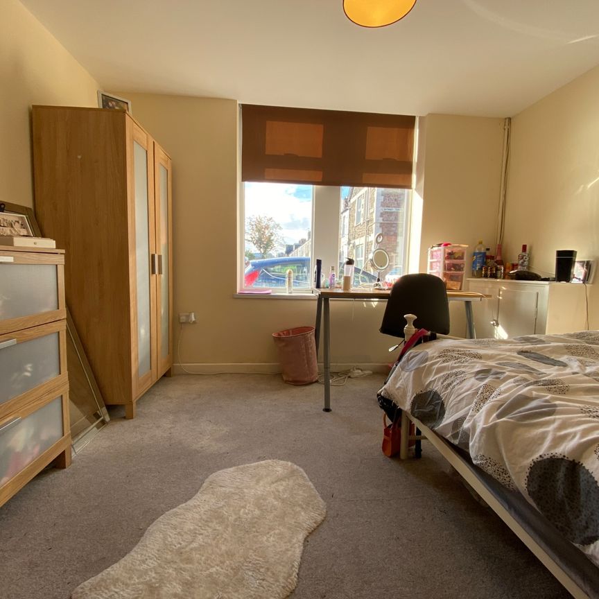 Rhymney Terrace, Cathays - Photo 1