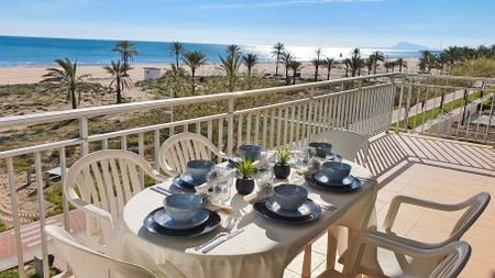 Apartamento de alquiler en Passeig Marítim de Neptú, Playa de Gandia - Photo 5