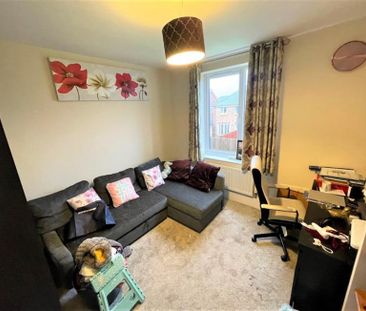 4 Bedroom Detached To Let - Photo 4